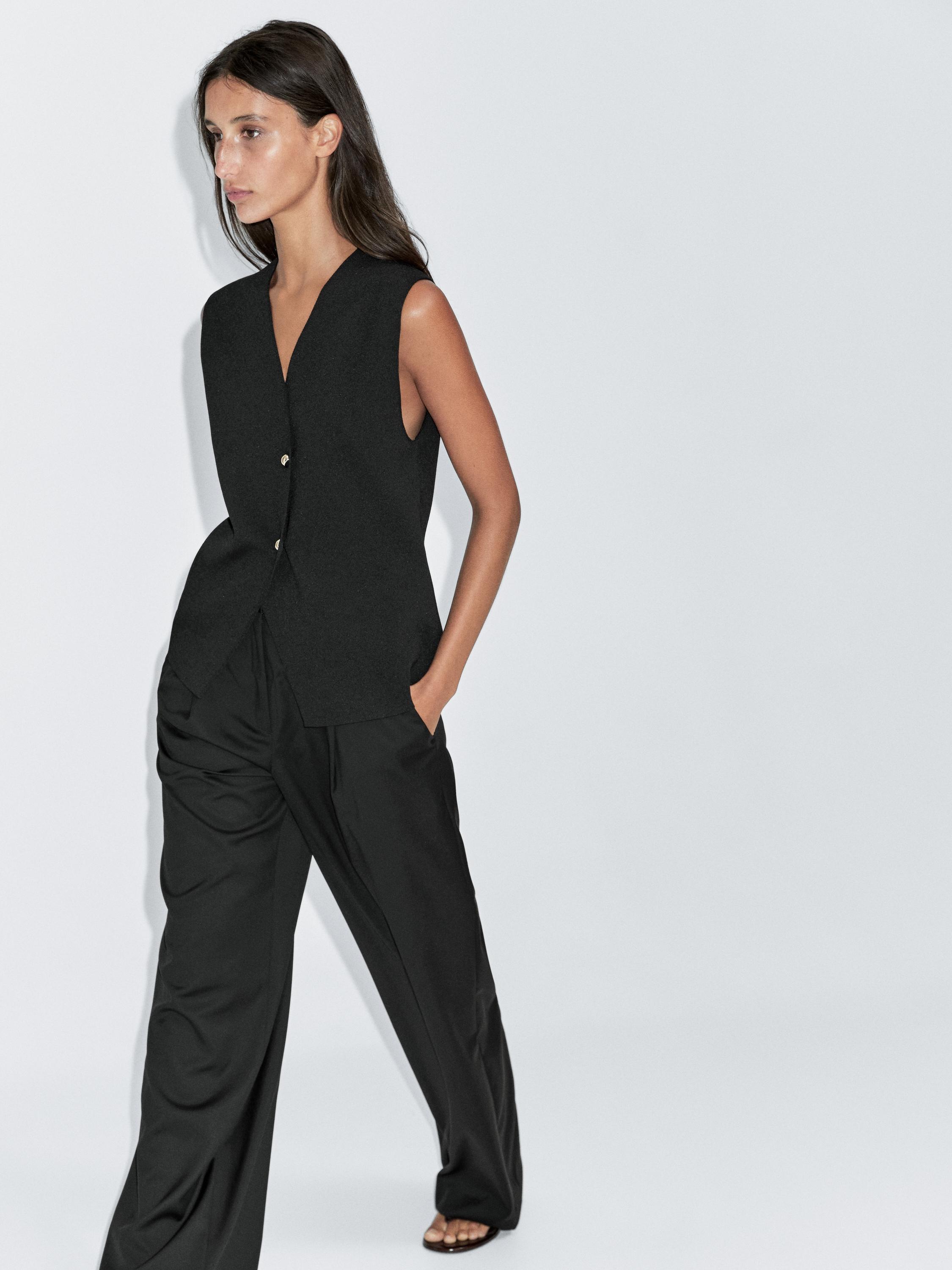 Knit V-neck vest with buttons